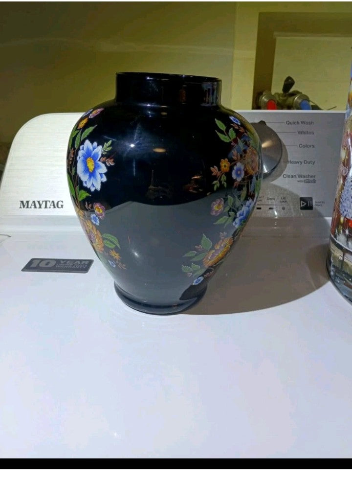 Black vase collectibles